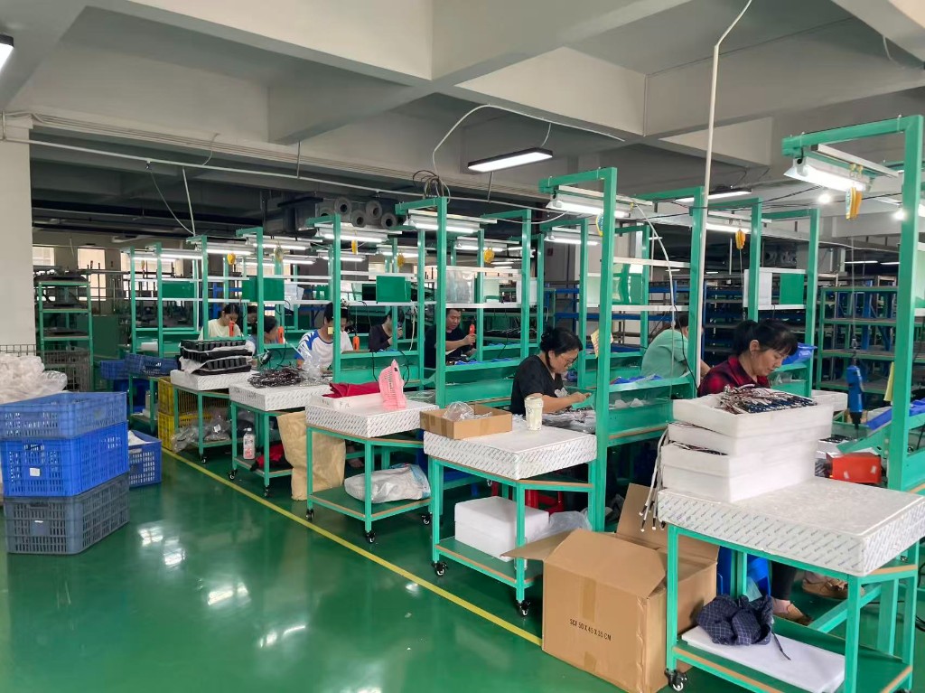 Smart lock production workflow in Chinese factory for overseas market supply